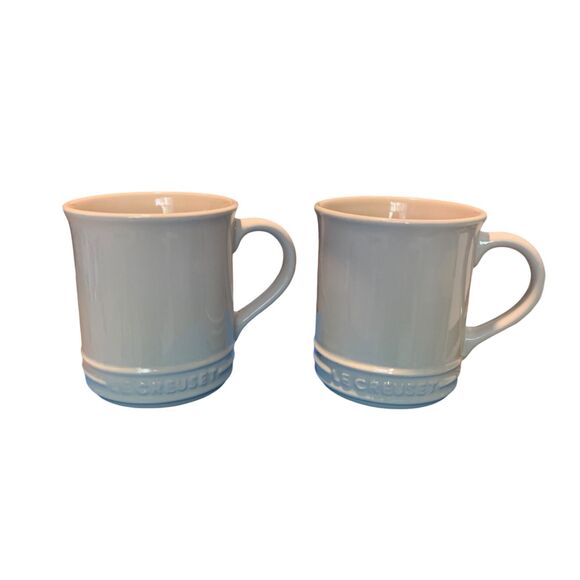 Le Creuset Set of 2 Cream Colored Coffee Tea Mugs Drinkware Gift - Picture 1 of 7